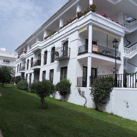 Apts Burriana Нерха Екстериор снимка