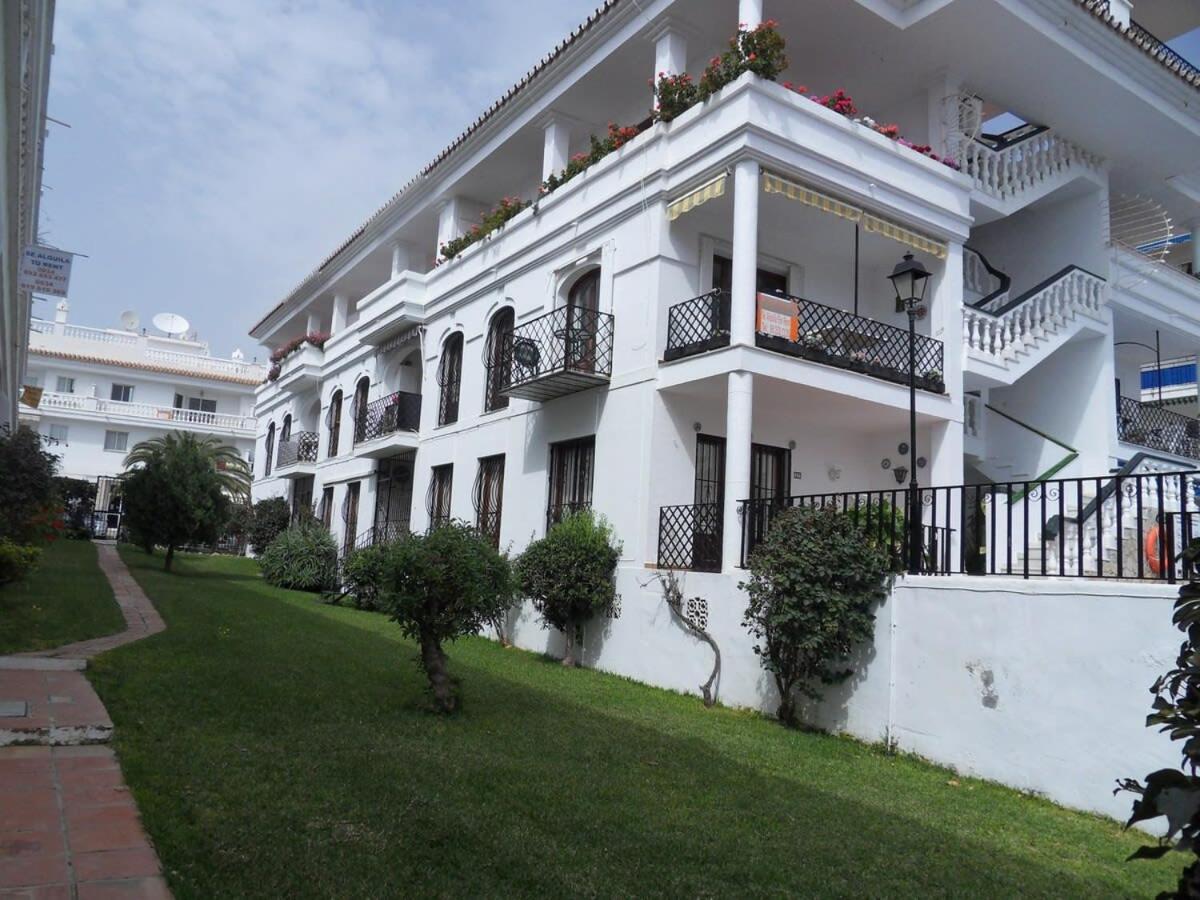 Apts Burriana Нерха Екстериор снимка