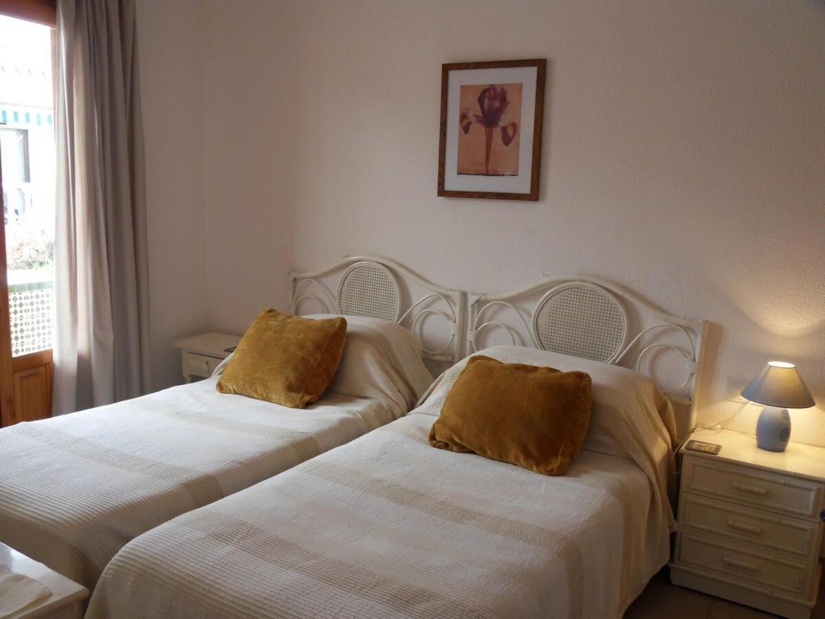 Apts Burriana Нерха Екстериор снимка